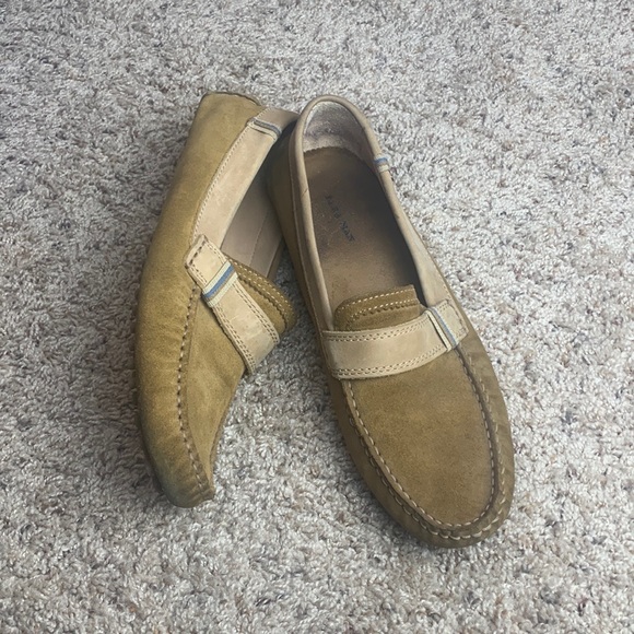 Zara - Picture 2 of 5